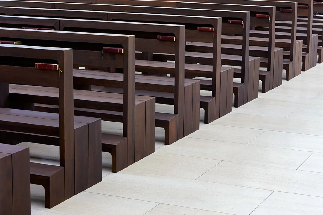The renovation of the church of St Moritz in Augsburg. PHOTOS BY HUFTON + CROW