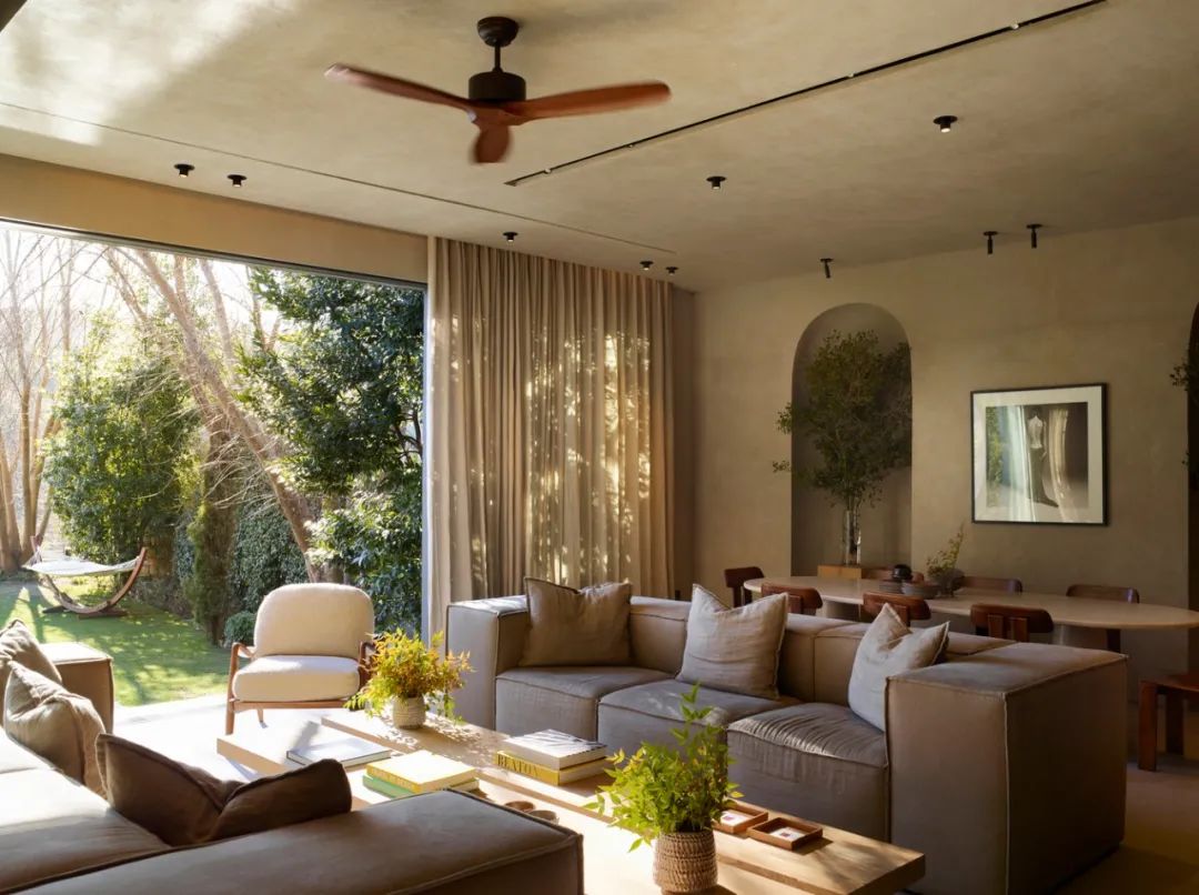 E 游泳池屋 / Habif Architects