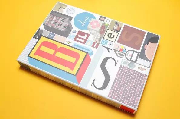 Building Stories 小樓裡的萬千春秋故事  作者：Chris Ware  出版社：Pantheon