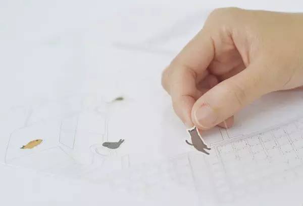 HABIT©AT 願每一隻流浪貓都有棲息之地  作者&設計：Atelier HOKO  出版社：Math Paper Press