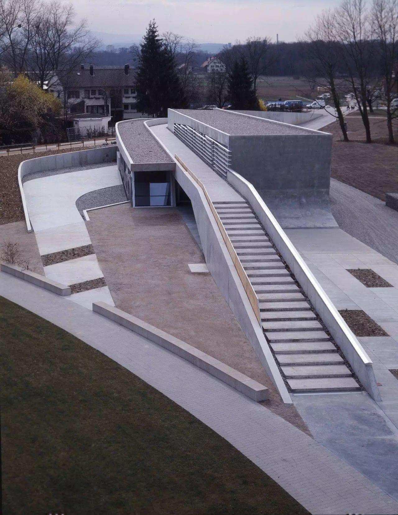 扎哈在這三次訪談中，總結了自己所有的設計原型