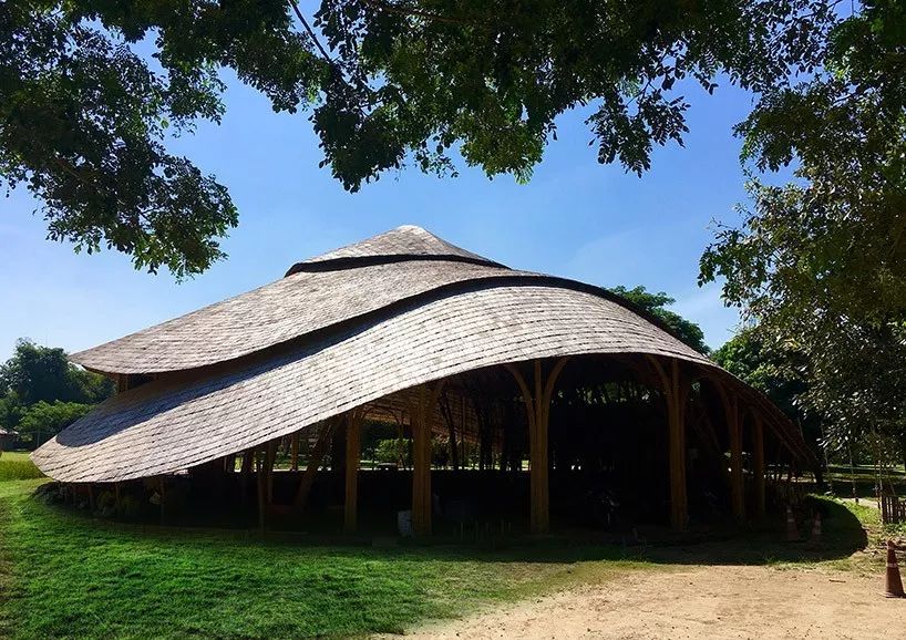 泰國清邁 Panyaden International School 國際學校竹構造體育館╱CLA 清邁生活建築師事務所