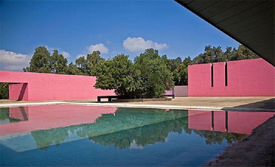 路易斯‧巴拉岡:我是建築圈的局外人 克里斯特博馬廄(Fuente de los Amantes)/Luis Barragan