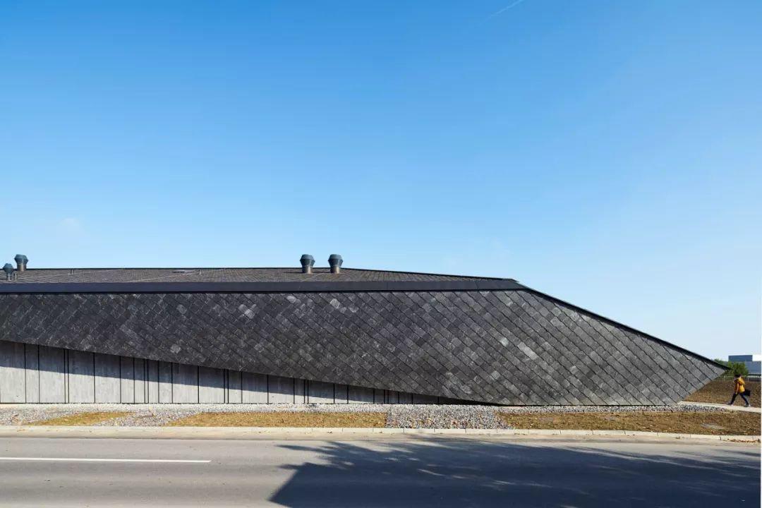 同一屋簷下 / 隈研吾建築都市設計