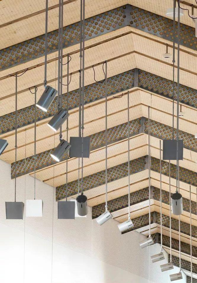 同一屋簷下 / 隈研吾建築都市設計