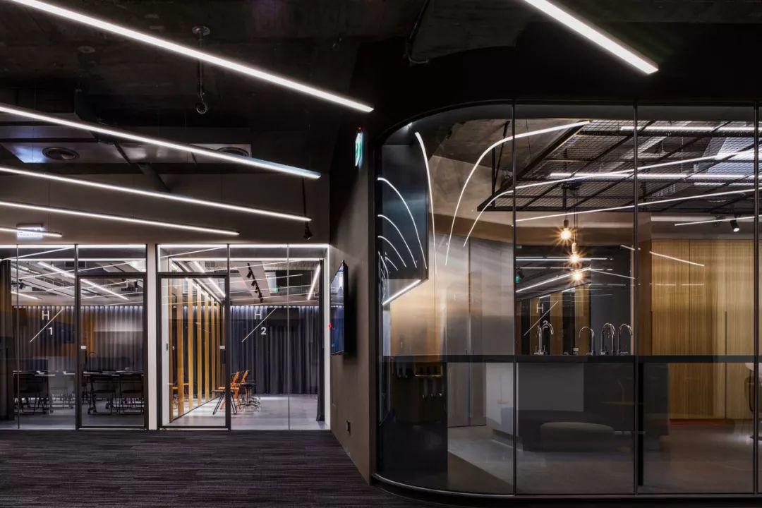 弘光科技大學台北教育中心 H Academy / CJ Studio 弘光科技大學台北教育中心 H Academy / CJ Studio