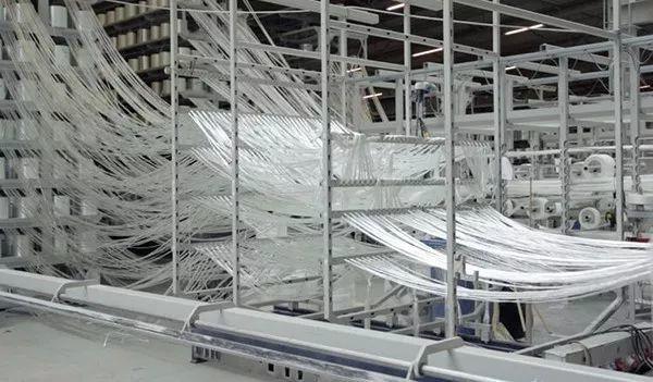 BIG 與 Fiberline 合作的蛇形藝廊