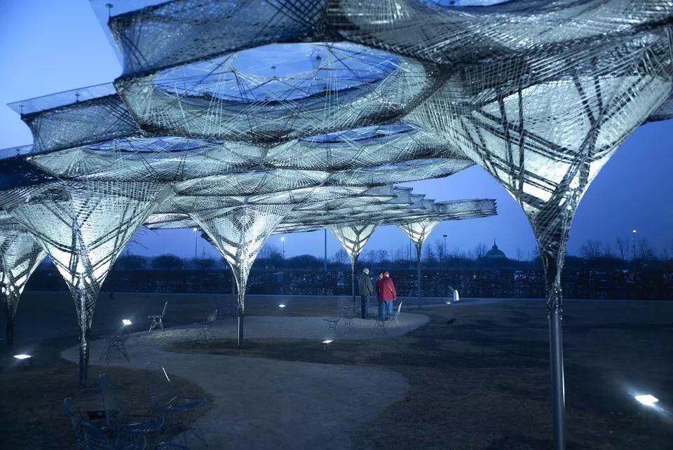 BIG 與 Fiberline 合作的蛇形藝廊 德國Vitra設計博物館「鞘翅絲館(Elytra Filament Pavilion)」將2017年舉辦的「Hello, Robot. Design between Human and Machine」展覽推向高潮