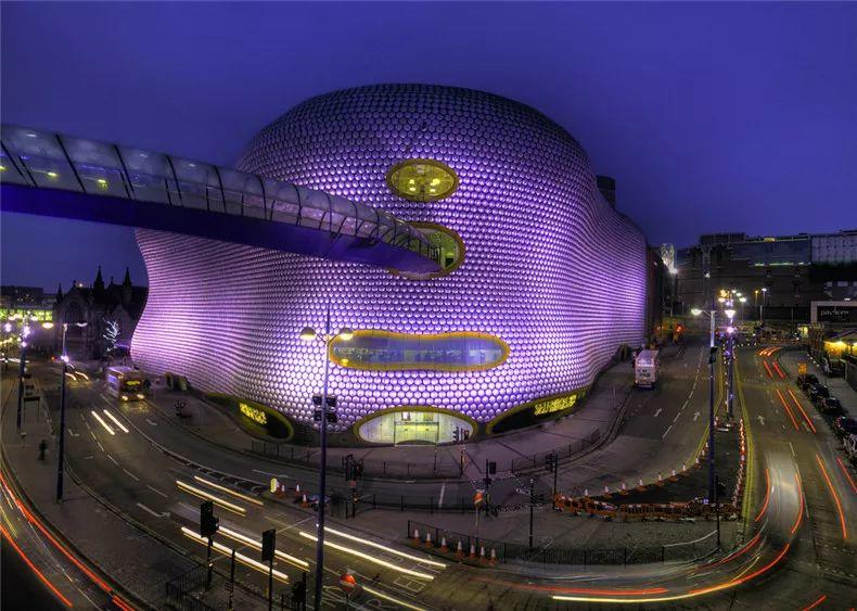 英國伯明翰百貨公司Birmingham Selfridges／Future Systems建築師事務所（Amanda Levete＋Jan Kaplický）