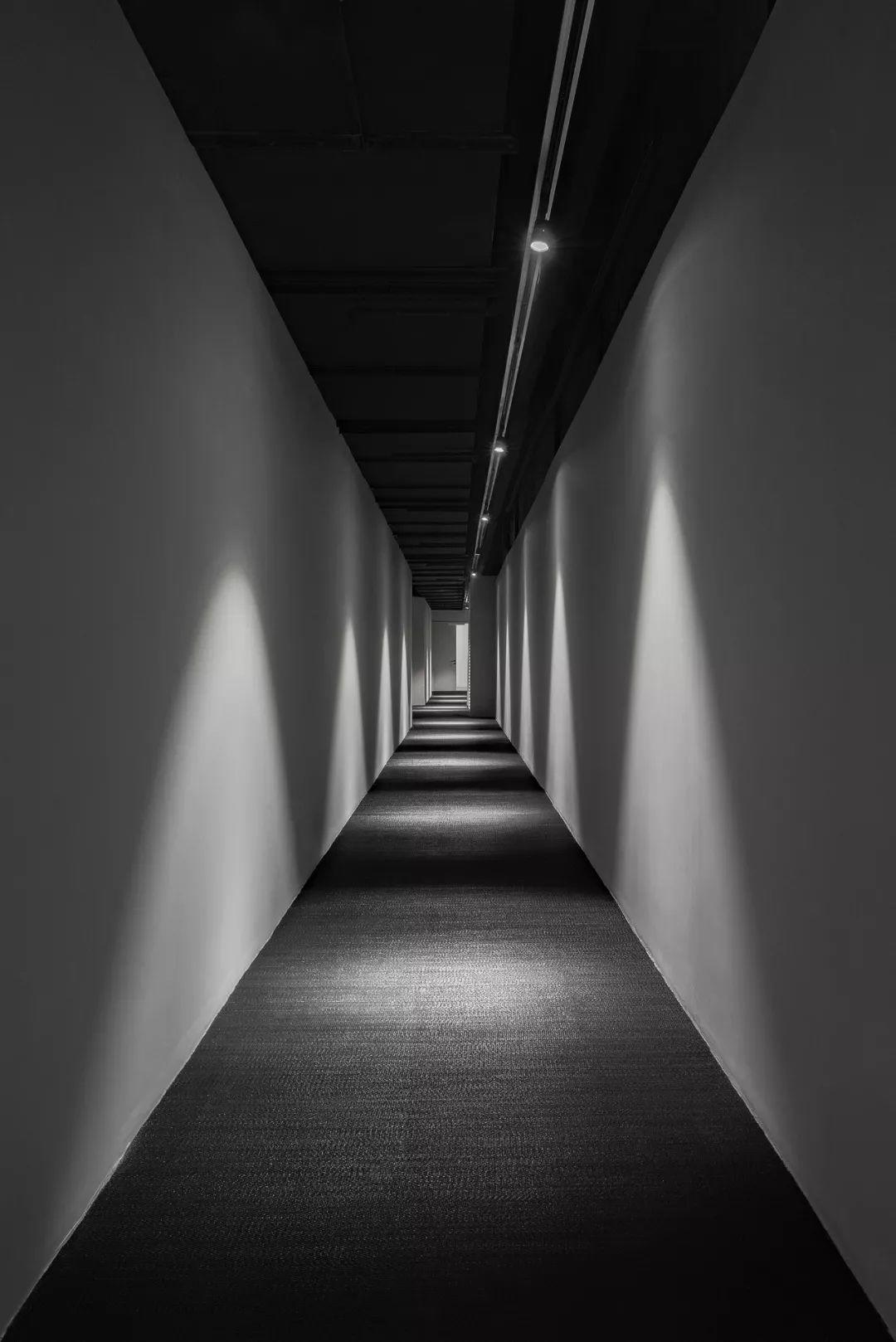 More Design Office / 木君建築設計：間離劇