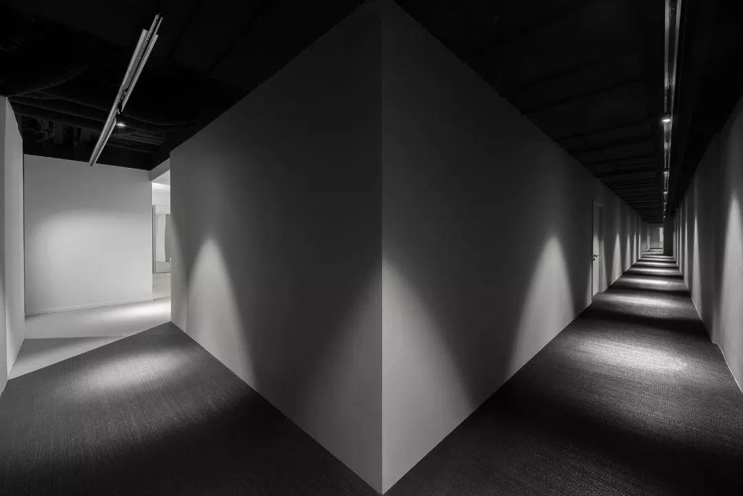 More Design Office / 木君建築設計：間離劇