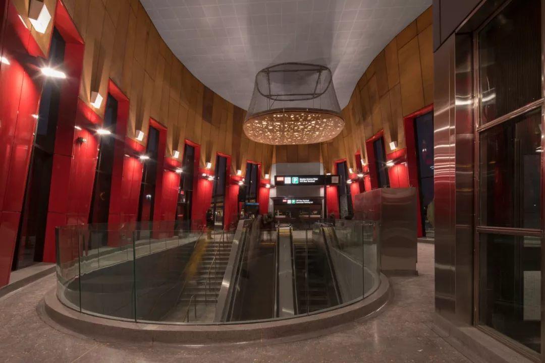 低調如加拿大，也不乏有趣的車站 / aLL Design