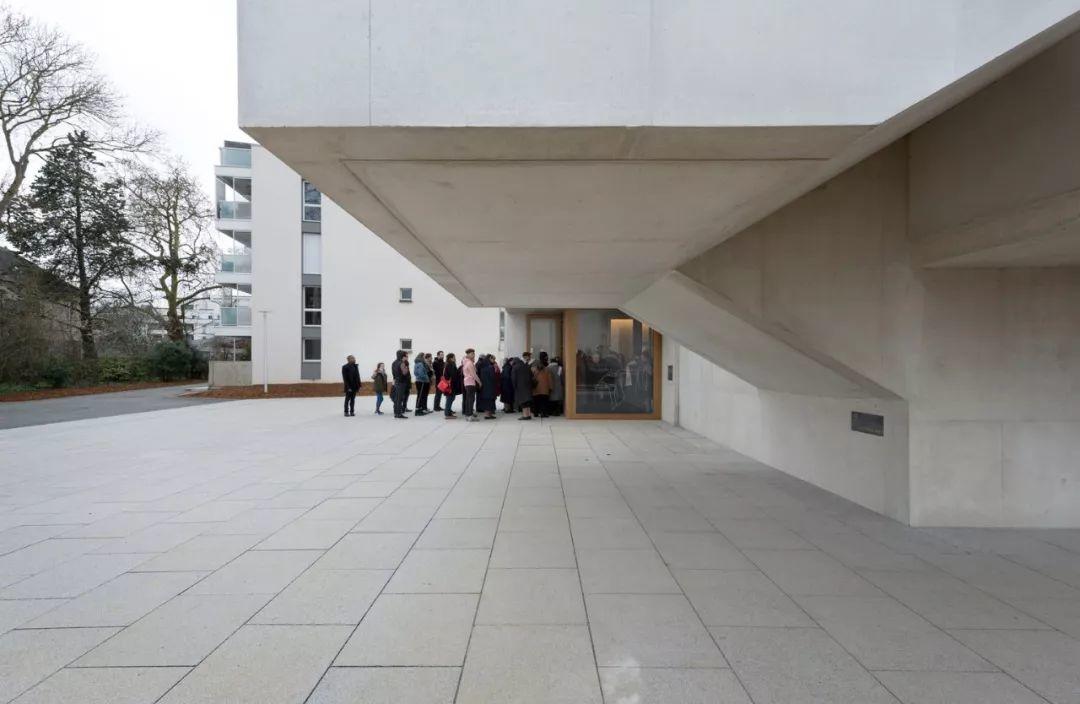 Alvaro Siza - New Church of Saint-Jacques de la Lande 