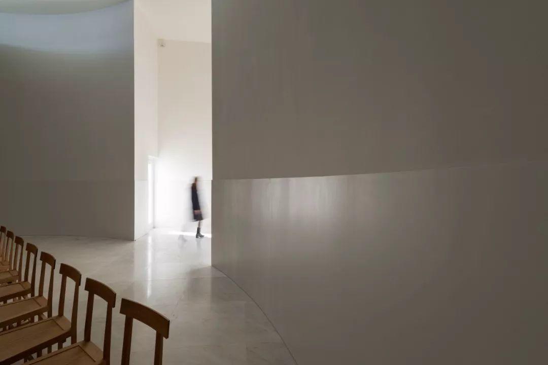 Alvaro Siza - New Church of Saint-Jacques de la Lande 