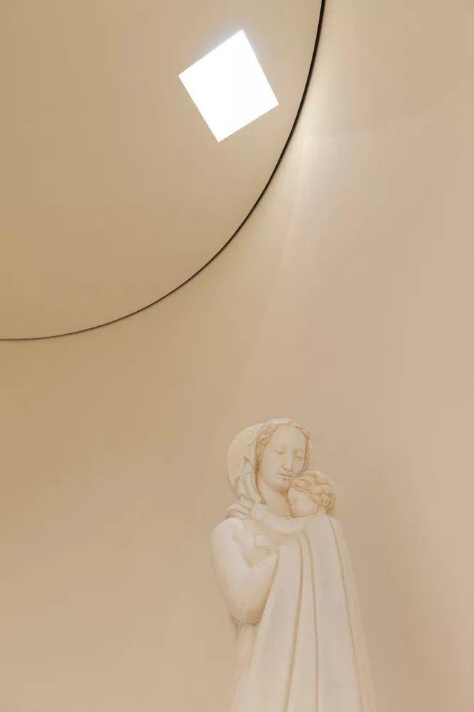 Alvaro Siza - New Church of Saint-Jacques de la Lande 