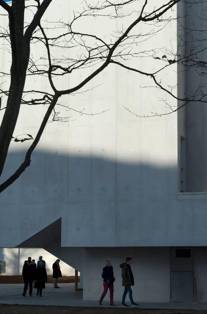 Alvaro Siza - New Church of Saint-Jacques de la Lande 