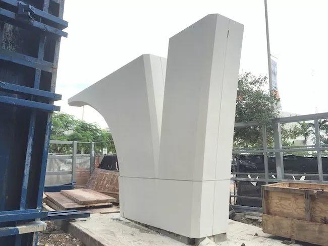 One Thousand Museum邁阿密豪華住宅,Zaha Hadid 生前設計的最後一棟住宅大樓終於封頂 One Thousand Museum邁阿密豪華住宅,Zaha Hadid 生前設計的最後一棟住宅大樓終於封頂