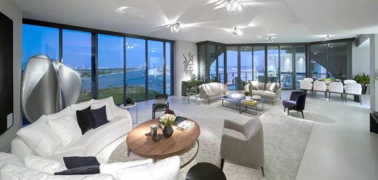 One Thousand Museum邁阿密豪華住宅，Zaha Hadid 生前設計的最後一棟住宅大樓終於封頂