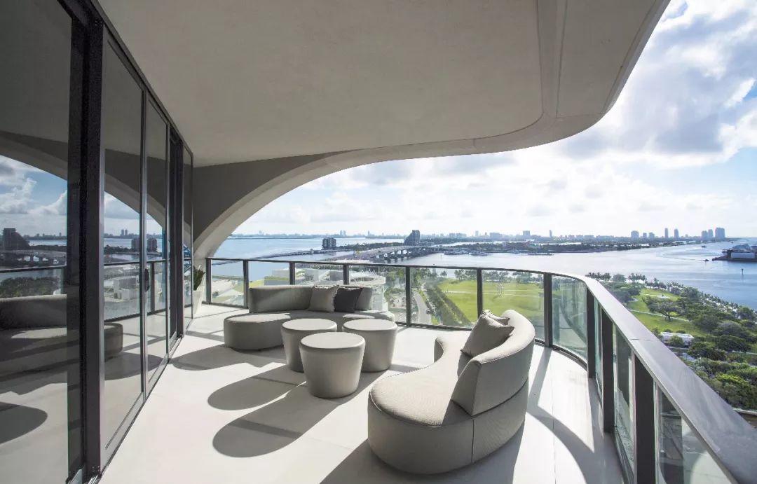 One Thousand Museum邁阿密豪華住宅,Zaha Hadid 生前設計的最後一棟住宅大樓終於封頂 One Thousand Museum邁阿密豪華住宅,Zaha Hadid 生前設計的最後一棟住宅大樓終於封頂