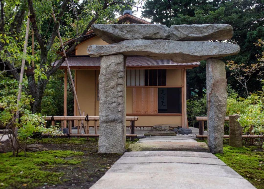 攝影大師杉本博司竟然在海邊建了一座天文台！