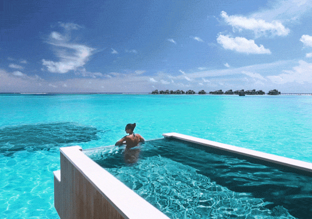 酒店露天游泳池 outdoor swimming pool hotel