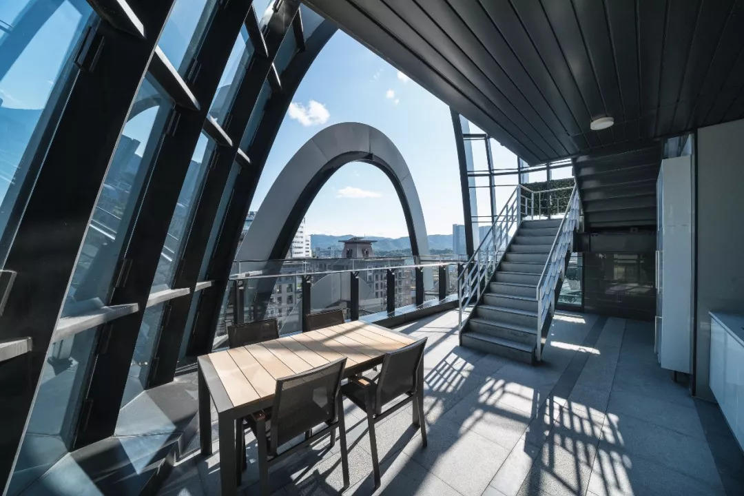 Aedas 新作『台北砳建築』，在『鵝卵石』體量中實現綠色節能辦公