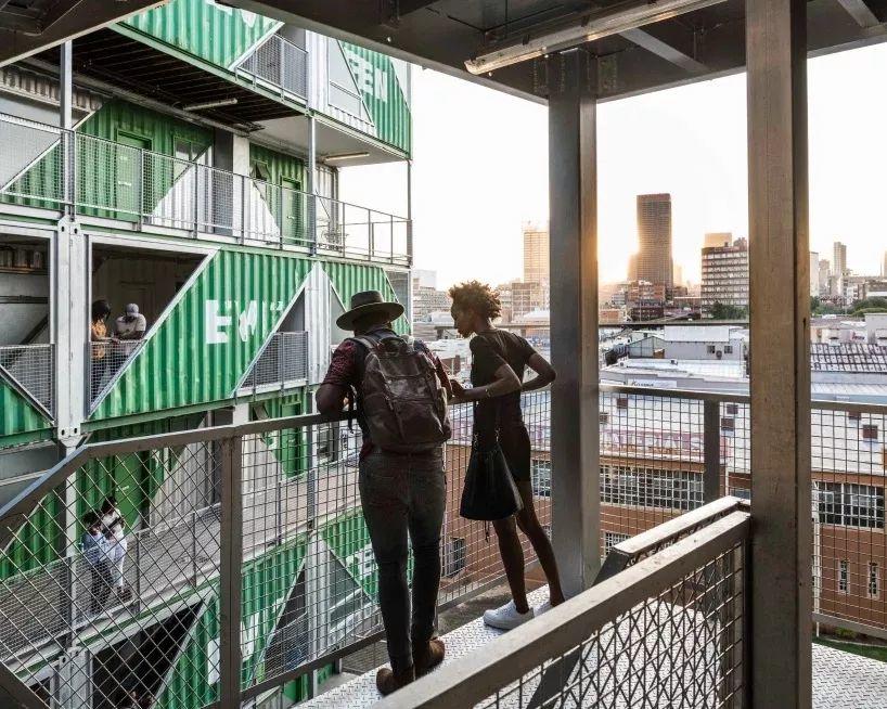 南非約翰尼斯堡貨櫃集合住宅 Johannesburg container housing Drivelines Studio／LOT-EK ARCHITECTURE & DESIGN