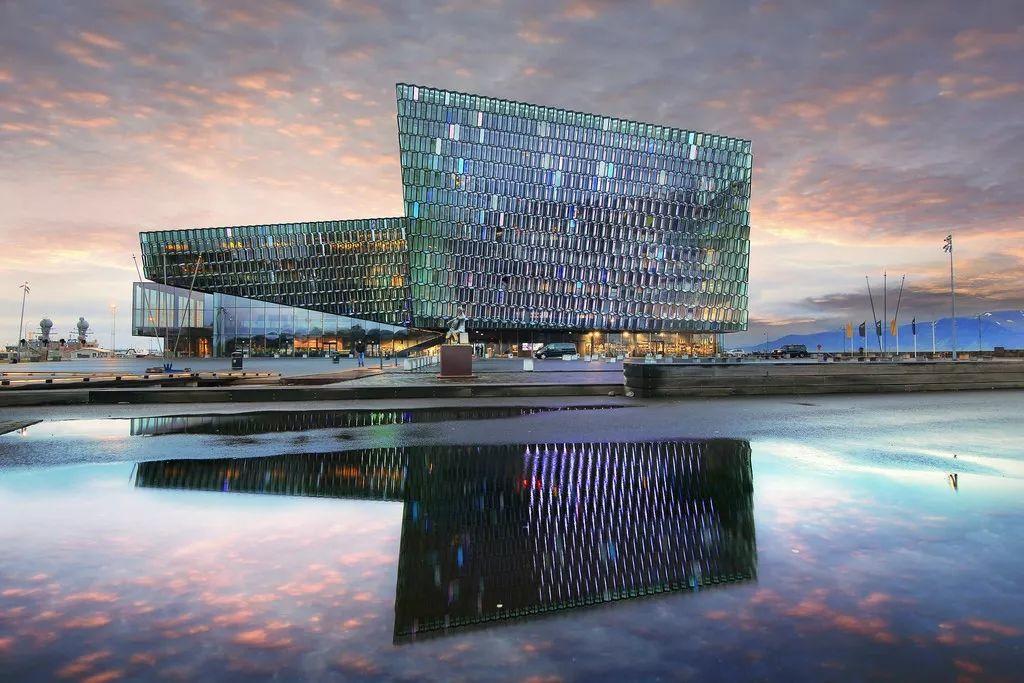 冰島建築 冰島建築 Harpa Concert Hall Reykjavik| by Kenny Teo (zoompict),來源於flickr