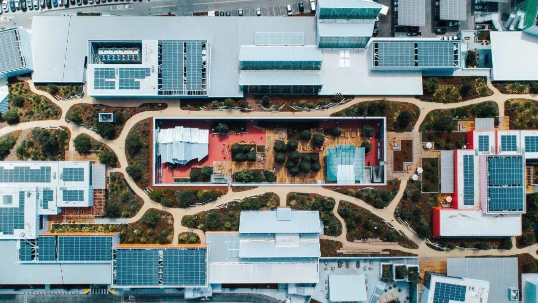 建築大師Frank Gehry的90歲,「我會開飛機了」 Facebook在矽谷的建築擴建工程MPK21,加州,2018