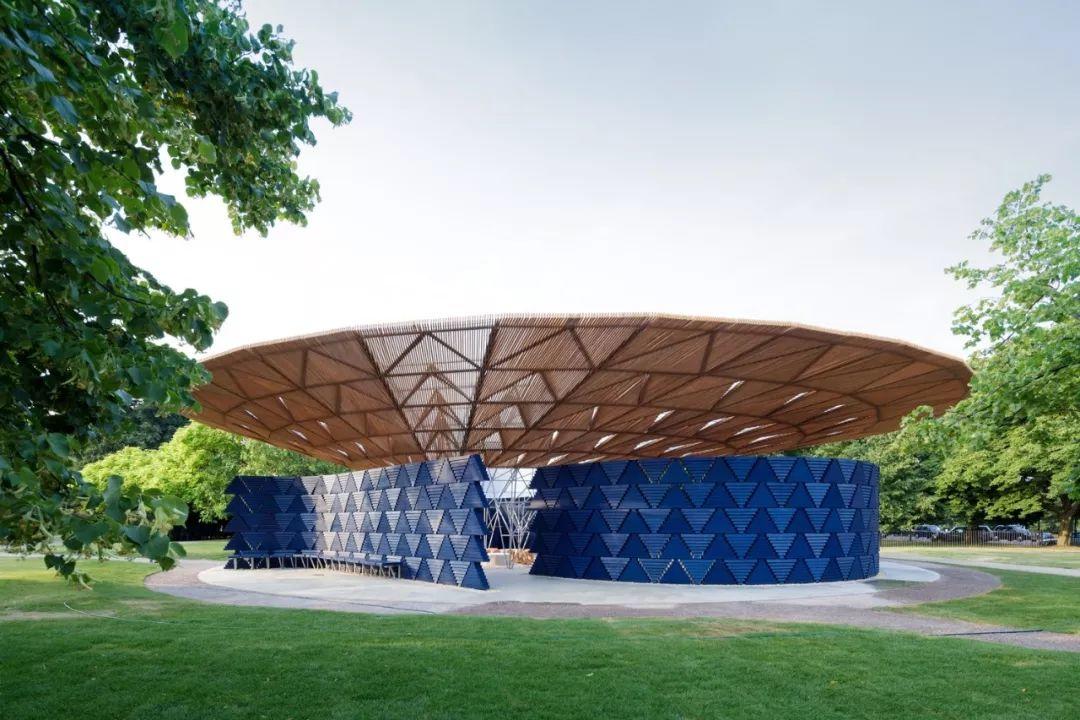 Serpentine Pavilion 2017／弗朗西斯‧凱瑞（Diébédo Francis Kéré）© Iwan Baan