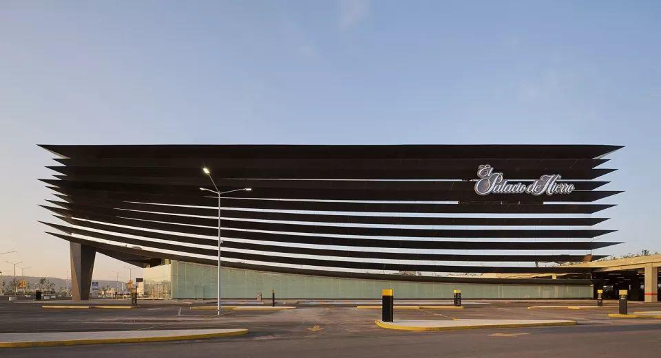 墨西哥Palacio de Hierro商場立面改造