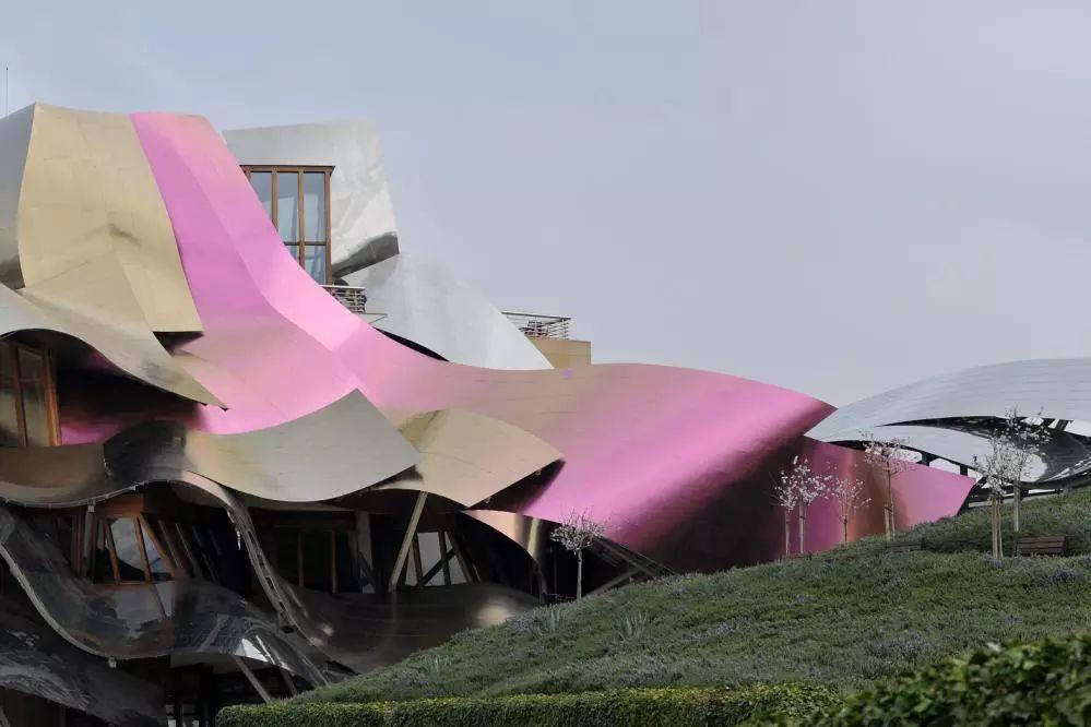 建築大師Frank Gehry的90歲,「我會開飛機了」 裡斯卡爾侯爵酒店,埃爾茲格,2006