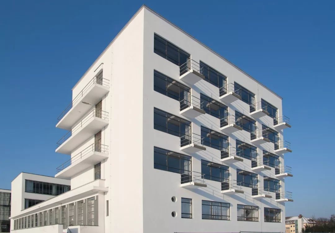 德國包浩斯校舍 The Bauhaus building in Dessau╱Walter Gropius