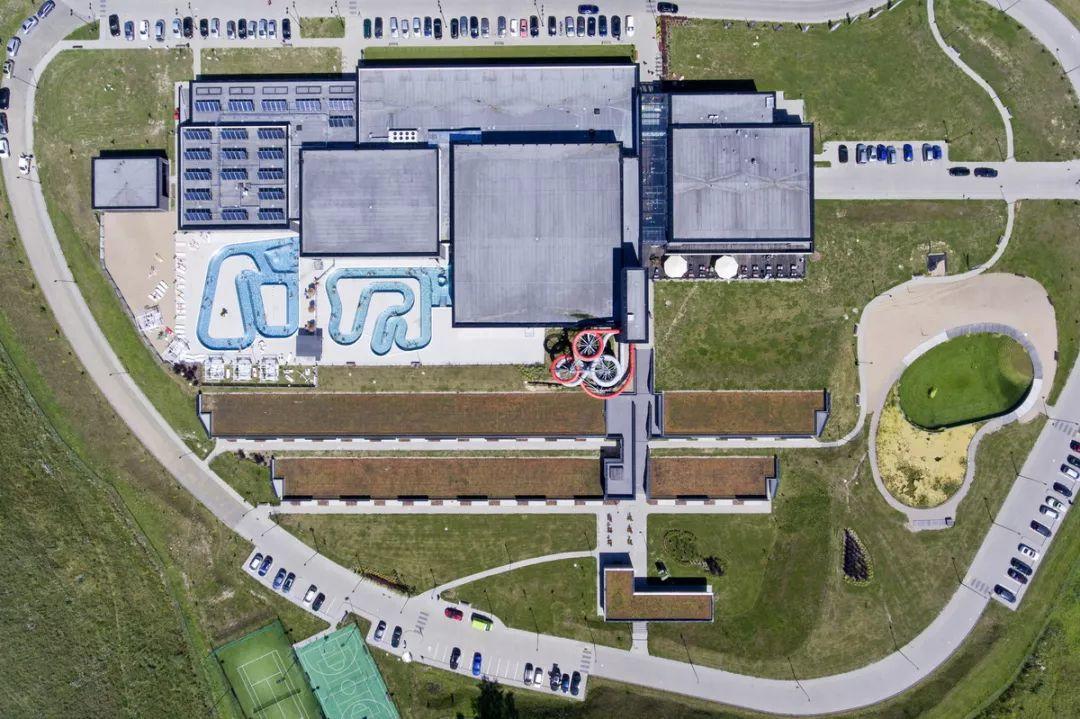 鳥瞰波蘭溫泉浴場 Porland polska- Warmia Thermal Baths Onsen╱Plaskowicki + Partnerzy Architekci
