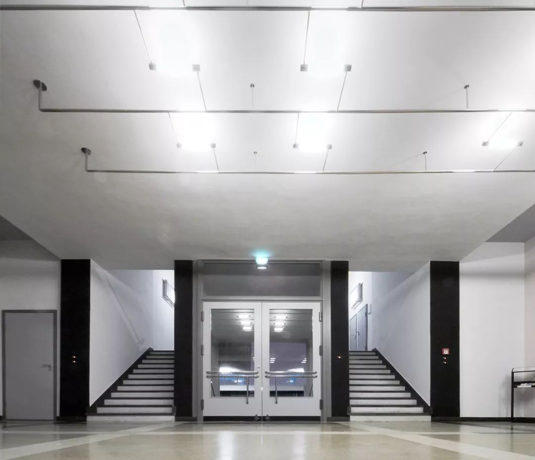 德國包浩斯校舍 The Bauhaus building in Dessau╱Walter Gropius