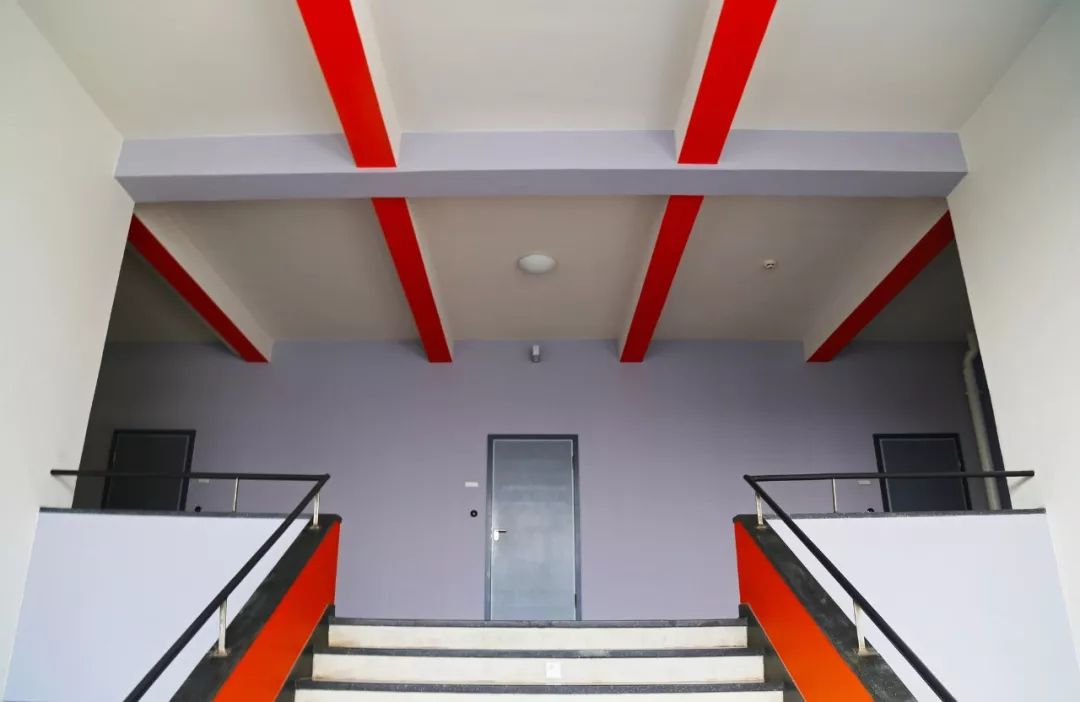 德國包浩斯校舍 The Bauhaus building in Dessau╱Walter Gropius