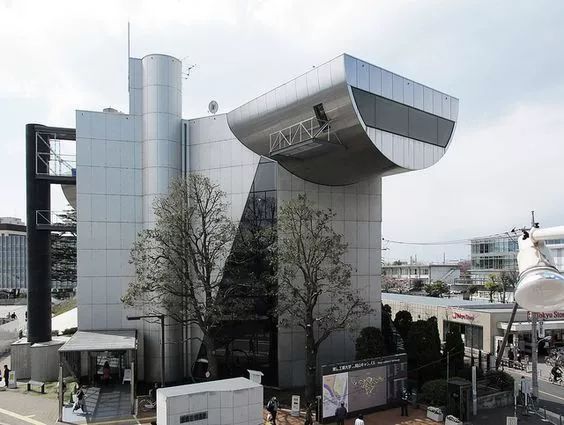外觀照片，Centennial Hall, Tokyo Institute of Technology，1987，筱原一男  Source:《建築 筱原一男》，東南大學出版社