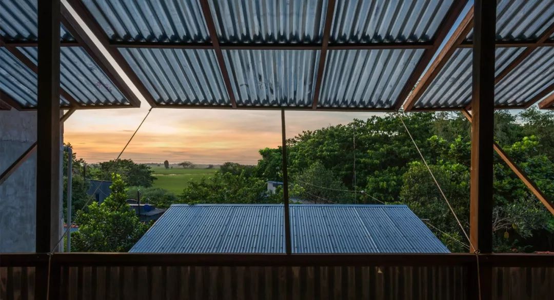 有可移動牆的多戶住宅/Nishizawa Architects