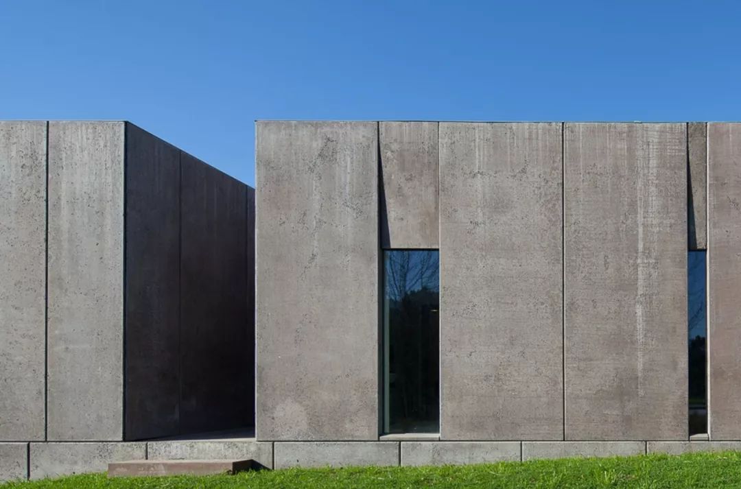 Portual Concrete House 葡萄牙混凝土建築 Melgaço體育學校／Pedro Reis Arquitecto