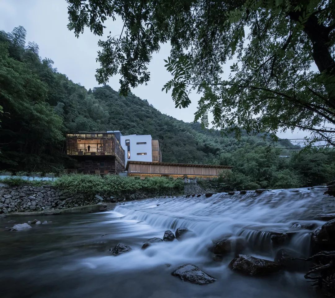 中國杭州臨安「魚樂山房」民宿改造╱久舍營造工作室