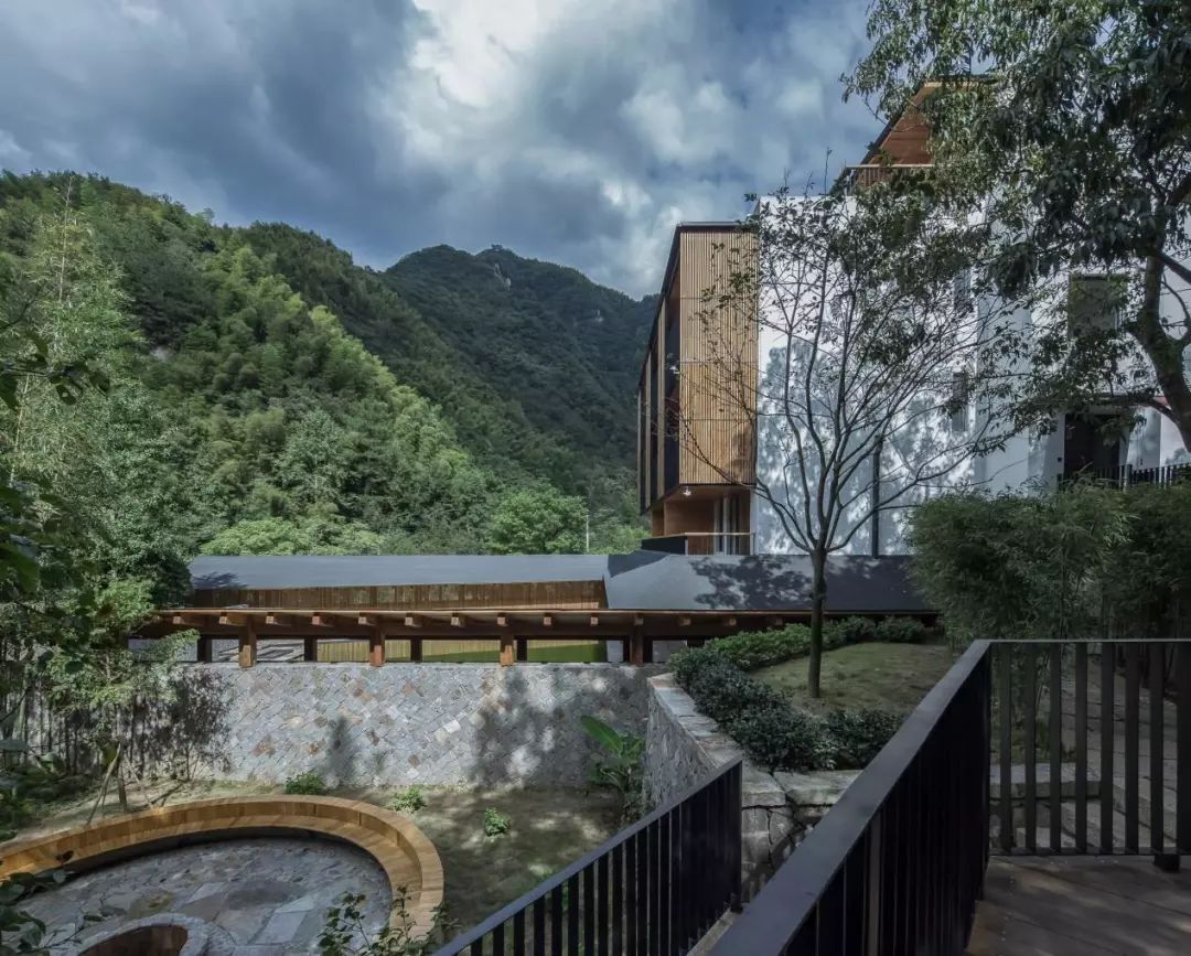 中國杭州臨安「魚樂山房」民宿改造╱久舍營造工作室