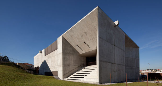 Portual Concrete House 葡萄牙混凝土建築 Brufe Social Center 社區中心/Imago