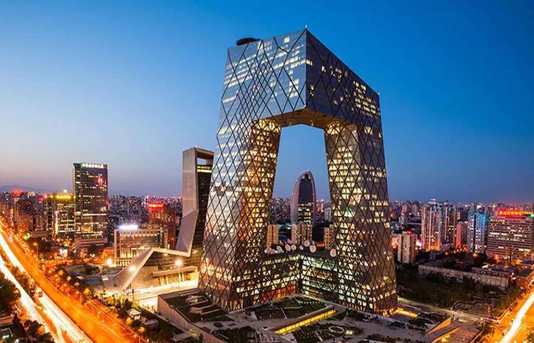 Charles Jencks 於2019年10月13日辭世