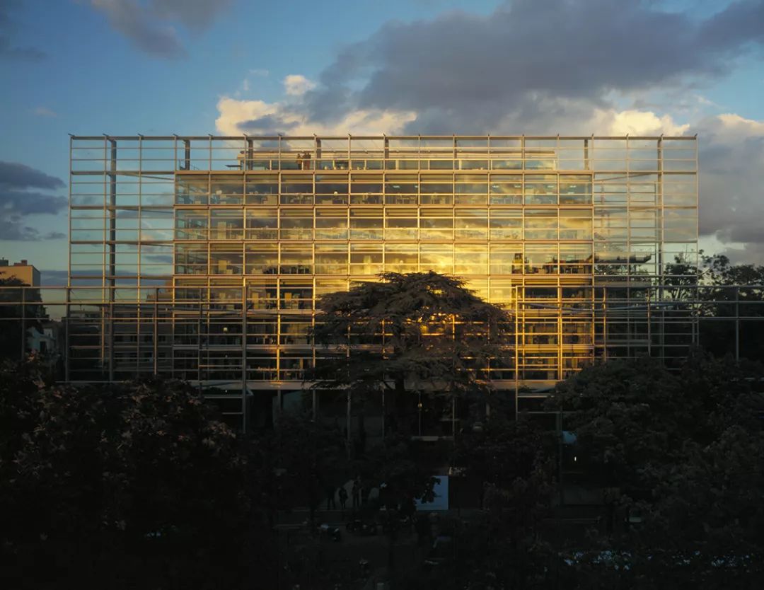 Cartier Foundation 卡地亞當代藝術基金會,法國巴黎,1991-1994 圖片©讓‧努維爾與艾曼紐爾‧卡塔尼事務所 Emmanuel Cattani & Associés