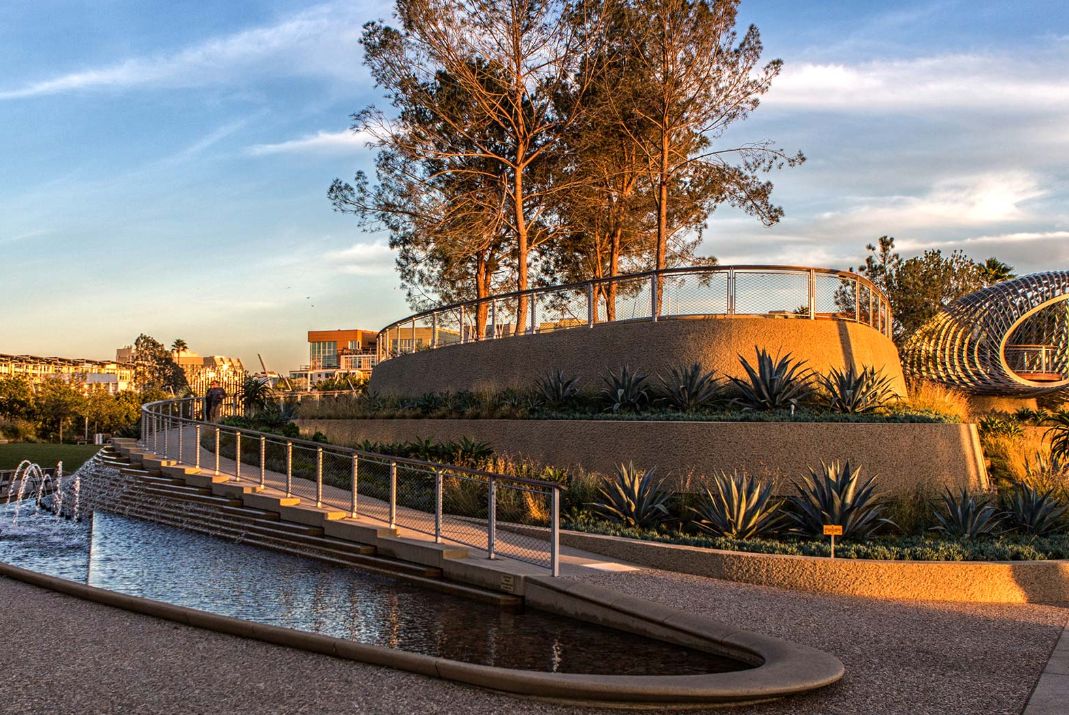 TONGVA PARK, SANTA MONICA, CALIFORNIA 加州聖莫尼卡通瓦公園／James Corner Field Operations