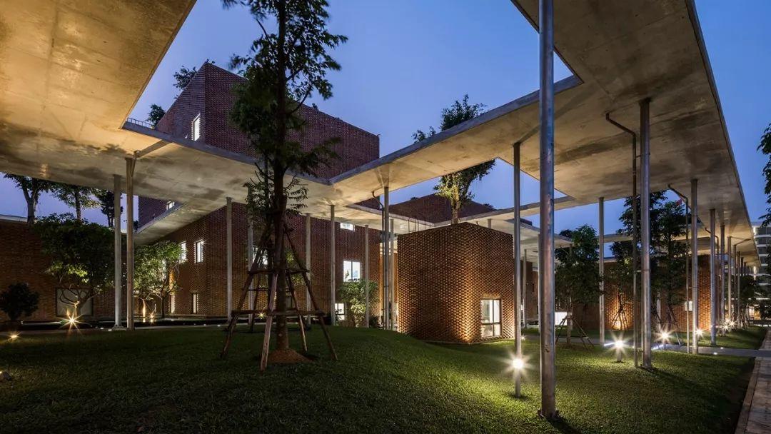越南電信公司Viettel學院教育中心╱VTN Architects Vo Trong Nghia 武重義建築師事務所