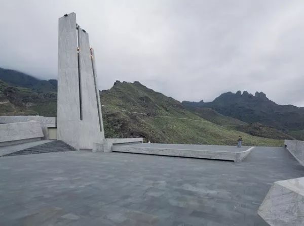 西班牙神聖美術館 Museo Sacro y Plaza/Fernando Menis