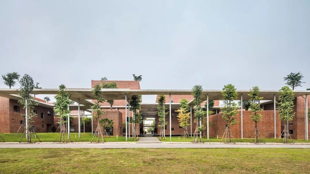 越南電信公司Viettel學院教育中心╱VTN Architects Vo Trong Nghia 武重義建築師事務所