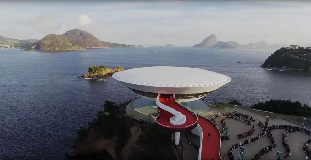 尼泰羅伊當代藝術博物館 Niterói Contemporary Art Museum/Oscar Niemeyer
