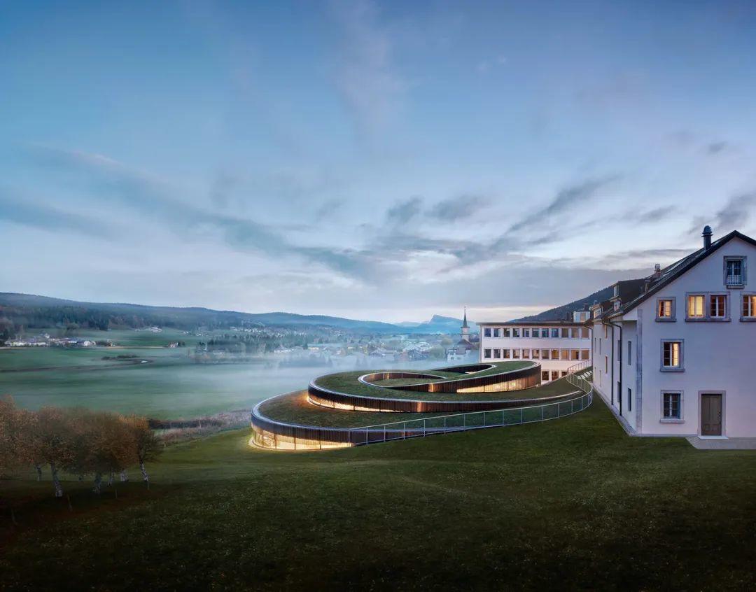 位在日內瓦北部侏羅山脈（Jura Mountains）的汝山谷，愛彼錶博物館 Musée Atelier Audemars Piguet╱BIG ‧ Bjarke Ingels Group